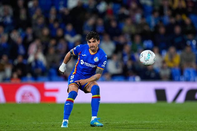 May 13, 2026, Getafe, Madrid, Spain: Mauro Arambarri of Getafe CF kicks the ball during the Spanish League, LaLiga EA Sports, football match played between Getafe CF and RCD Mallorca at Coliseum de Getafe stadium on May 13, 2026, in Getafe, Spain. Getafe CF V RCD Mallorca - LaLiga EA Sports  - ZUMAa181 20260513_zaa_a181_339 Copyright: xDennisxAgyemanx