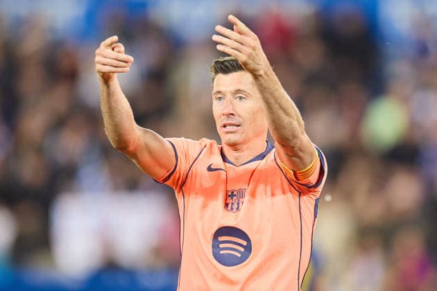 May 13, 2026, Vitoria, Alava, SPAIN: Robert Lewandowski of FC Barcelona, Barca reacts during the LaLiga EA Sports match between Deportivo Alaves and FC Barcelona at Mendizorrotza on May 13, 2026, in Vitoria, Spain. Deportivo Alaves V FC Barcelona - LaLiga EA Sports  - ZUMAa181 20260513_zaa_a181_341 Copyright: xRicardoxLarreinax