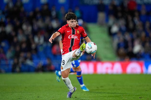 May 13, 2026, Getafe, Madrid, Spain: Luis Orejuela De La Rosa of RCD Mallorca controls the ball during the Spanish League, LaLiga EA Sports, football match played between Getafe CF and RCD Mallorca at Coliseum de Getafe stadium on May 13, 2026, in Getafe, Spain. Getafe Spain - ZUMAa181 20260513_zaa_a181_335 Copyright: xDennisxAgyemanx