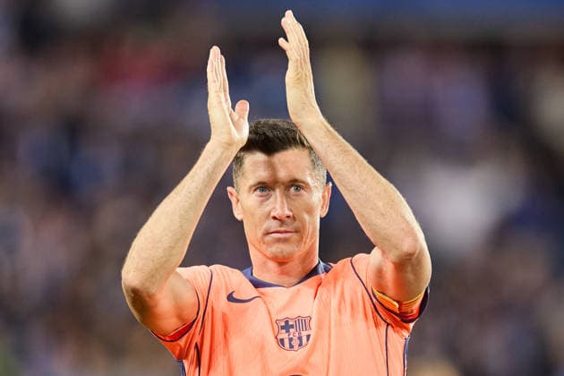 May 13, 2026, Vitoria, Alava, SPAIN: Robert Lewandowski of FC Barcelona, Barca reacts during the LaLiga EA Sports match between Deportivo Alaves and FC Barcelona at Mendizorrotza on May 13, 2026, in Vitoria, Spain. Vitoria SPAIN - ZUMAa181 20260513_zaa_a181_348 Copyright: xRicardoxLarreinax