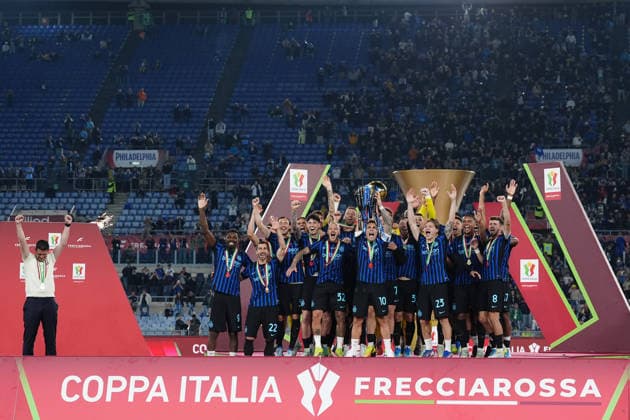 SS Lazio v FC Internazionale - Coppa Italia Final FC Internazionale players celebrate with the tropyh during the award ceremony at the end of the Coppa Italia Frecciarossa final match between SS Lazio and FC Internazionale at Olympic Stadium on May 13, 2026 in Rome, Italy Rome Stadio Olimpico Lazio Italy Copyright: xGiuseppexMaffiax LIA02966