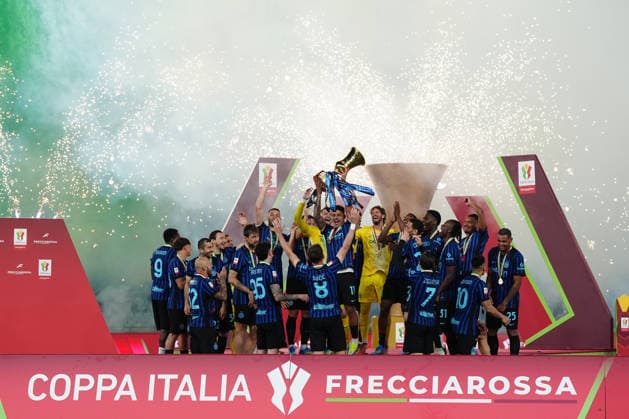 SS Lazio v FC Internazionale - Coppa Italia Final FC Internazionale players celebrate with the tropyh during the award ceremony at the end of the Coppa Italia Frecciarossa final match between SS Lazio and FC Internazionale at Olympic Stadium on May 13, 2026 in Rome, Italy Rome Stadio Olimpico Lazio Italy Copyright: xGiuseppexMaffiax LIA03411