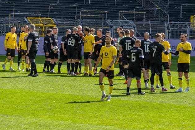 Game of your life BVB Legends SF Westenfeld FOR EDITORIAL PURPOSES ONLY EDITORIAL USE ONLY p On Wednesday, May 13, 2026, the Sky Game of your life took place at the Signal Iduna Park in Dortmund. A selection of the SF Westenfeld played against the legends team of Borussia Dortmund Germany NRW Dortmund Copyright MichaelxSchwalm Copyright: MichaelxSchwalm doc85u1c37hp9ke429kpgu ,EDITORIAL USE ONLY Copyright: MichaelxSchwalm