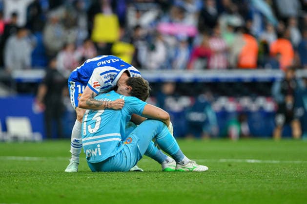 RCD ESPANYOL v ATHLETIC CLUB DE BILBAO RCDE STADIUM BARCELONA. May 13, 2026 RCD ESPANYOL vs ATHLETIC CLUB DE BILBAO May 13,2026 RCD Espanyol finally wins after 18 games. Dmitrovic (13) goalkeeper of RCD Espanyol and Pol Lozano (10) of RCD Espanyol at the end of the match between RCD Espanyol and Athletic Club de Bilbao corresponding to the thirty six day of La Liga EA Sports at RCDE Stadium in Barcelona, Spain. Cornella El Prat ESP Copyright: xS.xRosx