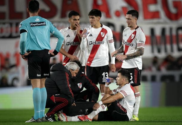 River vs Gimnasia Foto FOTOBAIRES Quarterfinals Apertura Professional League Tournament Copyright: xNICOLASxABOAFxNICOLASxABOAFx