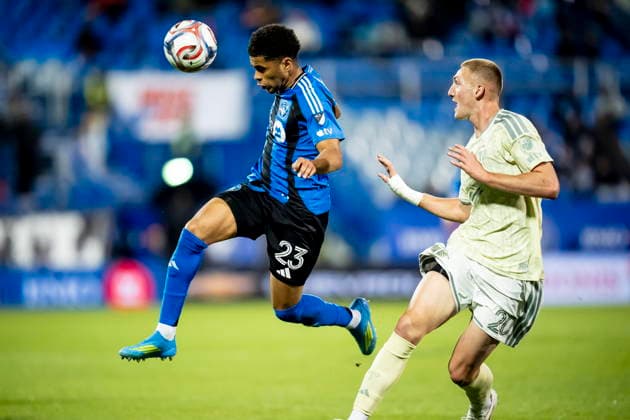 May 13, 2026, Montreal, Pq, Canada: CF Montreal s Noah Streit (23) is defended by Portland Timbers Finn Surman (20) during second half MLS, Fussball Herren, USA soccer action in Montreal on Wednesday, May 13, 2026. Canada News - May 13, 2026  - ZUMAc35_ 20260513_zaf_c35_185 Copyright: xChristopherxKatsarovx