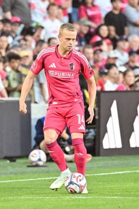 ST. LOUIS, MO - MAY 13: Tomas Totland (14) of the St. Louis CITY SC controls the ball during the MLS, Fussball Herren, USA regular season match where St. Louis CITY SC hosted Los Angeles Football Club on Wednesday May 13th, 2026, at Energizer Park in St. Louis City, MO. (Photo by Rick Ulreich Icon Sportswire) SOCCER: MAY 13 MLS St. Louis CITY SC vs Los Angeles Football Club EDITORIAL USE ONLY Icon26051304