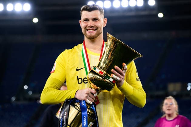 Josep Martinez of FC Internazionale celebrates with the trophy at the end of the 2025 2026 Coppa Italia football final between SS Lazio and FC Internazionale at Stadio Olimpico in Rome (Italy), May 13, 2026. AndreaxStaccioli