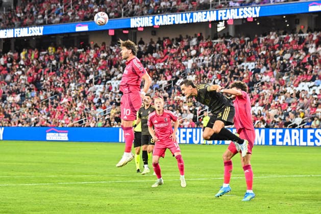ST. LOUIS, MO - MAY 13: Eduard Lowen (10) of the St. Louis CITY SC leaps to head the ball out of his own goal box during the MLS, Fussball Herren, USA regular season match where St. Louis CITY SC hosted Los Angeles Football Club on Wednesday May 13th, 2026, at Energizer Park in St. Louis City, MO. (Photo by Rick Ulreich Icon Sportswire) SOCCER: MAY 13 MLS St. Louis CITY SC vs Los Angeles Football Club EDITORIAL USE ONLY Icon26051325