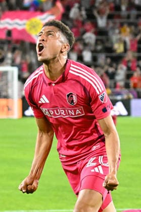 ST. LOUIS, MO - MAY 13: Rafael Santos (20) of the St. Louis CITY SC screams in celebration after scoring a goal during the MLS, Fussball Herren, USA regular season match where St. Louis CITY SC hosted Los Angeles Football Club on Wednesday May 13th, 2026, at Energizer Park in St. Louis City, MO. (Photo by Rick Ulreich Icon Sportswire) SOCCER: MAY 13 MLS St. Louis CITY SC vs Los Angeles Football Club EDITORIAL USE ONLY Icon26051332