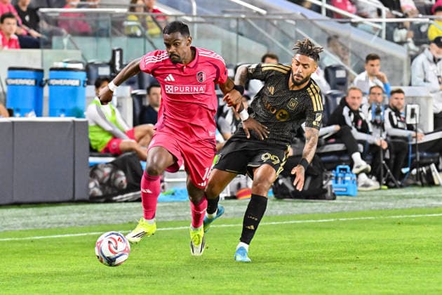 ST. LOUIS, MO - MAY 13: Sergio Cordova (16) of the St. Louis CITY SC fights off Denis Bouanga (99) of the Los Angeles Football Club to gain control of the ball during the MLS, Fussball Herren, USA regular season match where St. Louis CITY SC hosted Los Angeles Football Club on Wednesday May 13th, 2026, at Energizer Park in St. Louis City, MO. (Photo by Rick Ulreich Icon Sportswire) SOCCER: MAY 13 MLS St. Louis CITY SC vs Los Angeles Football Club EDITORIAL USE ONLY Icon26051336