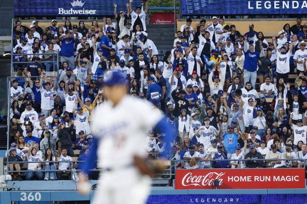 MLB, Baseball Herren, USA - Los Angeles Dodgers vs San Francisco Giants Dodgers fans cheer on Dodgers pitcher Shohei Ohtani during the second inning of an MLB game between the Los Angeles Dodgers and the San Francisco Giants at Uniqlo Field at Dodger Stadium in Los Angeles, California, USA, 13 May 2026. LOS ANGELES CALIFORNIA United States  Copyright: xCHRISxTORRESx