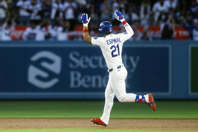 MLB, Baseball Herren, USA - Los Angeles Dodgers vs San Francisco Giants Dodgers infielder Santiago Espinal celebrates after hitting a home run in the third inning of an MLB game between the Los Angeles Dodgers and the San Francisco Giants at Uniqlo Field at Dodger Stadium in Los Angeles, California, USA, 13 May 2026. LOS ANGELES CALIFORNIA United States  Copyright: xCHRISxTORRESx