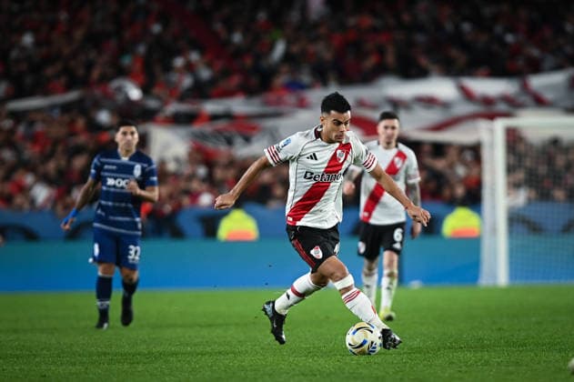 River Plate x Gimnasia La Plata BUENOS AIRES, AR - 13.05.2026: RIVER PLATE X GIMNASIA LA PLATA - River Plate against Gimnasia y Esgrima La Plata during a quarter-final match of the Copa Mercado Libre de la Liga Profesional de Futbol, on May 13, 2026 at Estadio Mas Monumental in Buenos Aires, Argentina. (Photo: Gabriel Sotelo Fotoarena) x2941961x  GabrielxSotelo