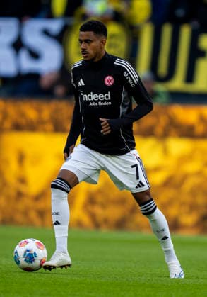 Ansgar Knauff Eintracht Frankfurt, 7 , Borussia Dortmund Eintracht Frankfurt, 33 Matchday, 1 Bundesliga in Dortmund, Signal Iduna Park DFL regulations prohibit any use of photographs as image sequences and or quasi video Copyright: HMBxMedia xMarcoxBader