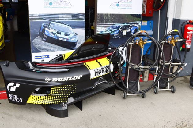 Close-up of parts of a Porsche 911 GT3 R and air lifting system of a team GER, Motorsport, 54 ADAC Ravenol 24H Rennen Nuerburgring 2025, Wednesday, Impressions before the race, Nuerburg, 13 05 2026 GER, Motorsport, 54 ADAC Ravenol 24H Rennen Nuerburgring 2025, Wednesday, Impressions before the race, Nuerburg, 13 05 2026 Nuerburg Copyright: xEibner-Pressefoto JuergenxAugstx EP_JAT