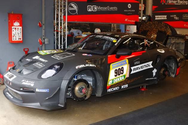 909 Peter Sander Beulich GER Lionel Mesnager Bergisch Gladbach GER Karsten Kraemer Bergisch Gladbach GER , Porsche 911 GT3 Cup, Team Kkraemer Racing GER in the pits GER, Motorsport, 54 ADAC Ravenol 24H Rennen Nuerburgring 2025, Wednesday, Impressions before the race, Nuerburg, 13 05 2026 GER, Motorsport, 54 ADAC Ravenol 24H Rennen Nuerburgring 2025, Wednesday, Impressions before the race, Nuerburg, 13 05 2026 Nuerburg Copyright: xEibner-Pressefoto JuergenxAugstx EP_JAT