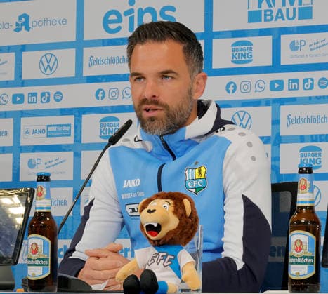 CFC PK 14 05 2026, Chemnitz, Sport, eins Stadion An der Gellertstrasse, Football, Regionalliga Nordost , Season 2025 2026, CFC, Press conference before the last away match of the season of the CFC against BFC Dynamo Head coach Benjamin Duda gives a first summary of the season and informs about the summer schedule including the planned start of training in preparation for the 2026 2027 season Photo CFC head coach Benjamin Duda Chemnitz Saxony FRG