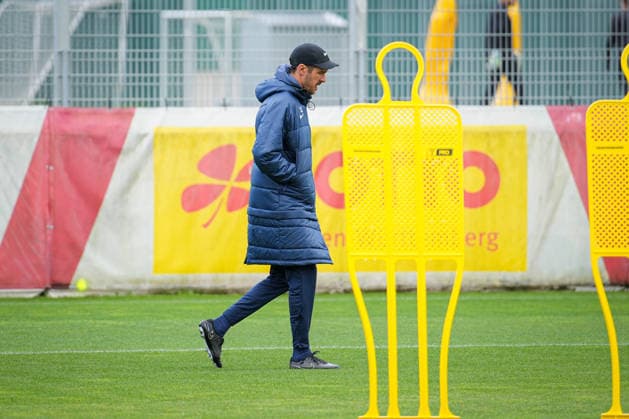 Soccer, Bundesliga, Men, Training SC Freiburg Europa Park Stadion, Sport, Europa Park Stadion, Julian Schuster SC Freiburg, Coach Freiburg Europa Park Stadion Baden Württemberg Germany Copyright: xFINLEYxMÖRCHx