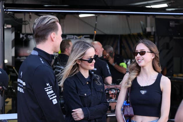 Maximilian Günther GER , Davina and Shania Geiss GER as guests in front of the DS Penske Box, FIA Formula E World Championship Season 12, Monaco E Prix, MonteCarlo, MC, 14 05 2026, VIP