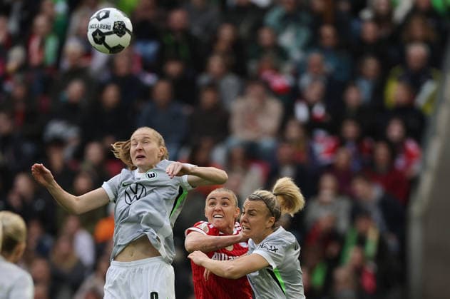 Minge Janina - Stanway Georgia - Lattwein Lena , DFB-Pokal der Frauen Finale VfL Wolfsburg-Bayern München , Fußball , Bundesliga Frauen , in dem RheinEnergieSTADION , in Köln , Nordrhein-Westfalen , Deutschland. Mai. 14 , 2026 . Photo by: Davide Elias IPA Photo Pressefoto DENL Copyright: xDavidexEliasx