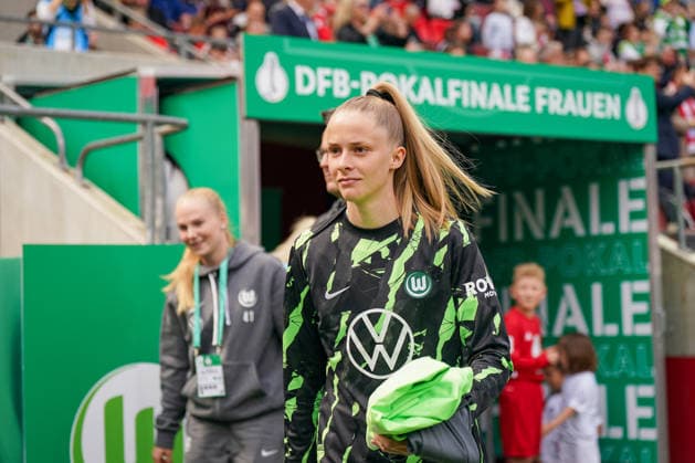 Germany Soccer DFB Cup Women 2025 2026, Final VfL Wolfsburg vs FC Bayern Munich Rhein Energie Stadium Cologne Vivien Endemann VfL Wolfsburg, 25 Copyright: xJOERANxSTEINSIEKx
