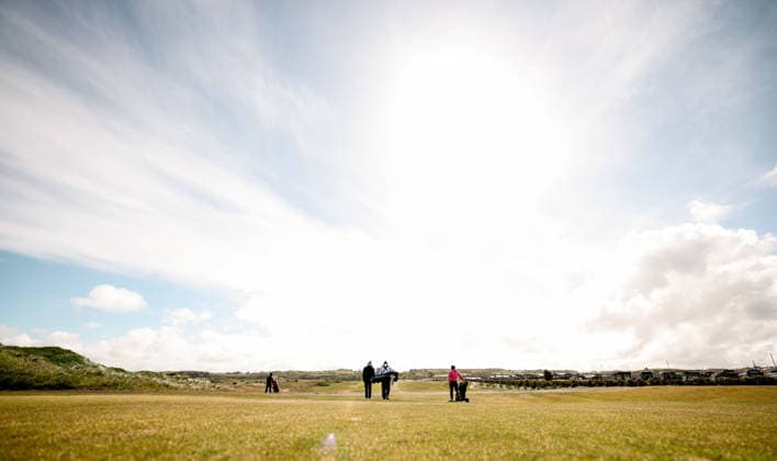 REPRO FREE *PRESS RELEASE NO REPRODUCTION FEE* EDITORIAL USE ONLY North of Ireland Men s Amateur Open, Royal Portrush Golf Club 14 5 2026 A view of competitors walking down the first hole A view of competitors walking down the first hole 14 5 2026  Copyright: x INPHO NickxElliottx AC015246