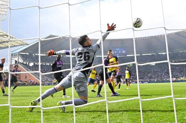 Royale Union Saint-Gilloise v RSC Anderlecht - Belgian Croky Cup Final BRUSSELS, BELGIUM - MAY 14 : Coosemans Colin goalkeeper of RSC Anderlecht during the Belgian Croky Cup final match between Royale Union Saint-Gilloise and RSC Anderlecht on May 14, 2026 in Brussels, Belgium, 14 05 2026 Brussels Belgium  Copyright: xTomasxSiskx