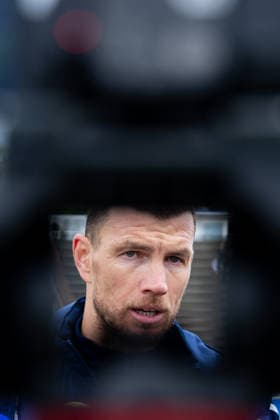14 05 2026, Football, Training of FC Schalke 04 Media round with Edin Dzeko FC Schalke 04 Gelsenkirchen Training ground FC Schalke 04 NRW Germany xRHR PHOTO YYx Copyright: RHR-FOTOx RHR-FOTO YY