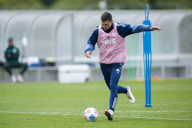 14 05 2026, Football, Training of FC Schalke 04 Ron Schallenberg FC Schalke 04 Gelsenkirchen Training ground FC Schalke 04 NRW Germany xRHR PHOTO YYx Copyright: RHR-FOTOx RHR-FOTO YY