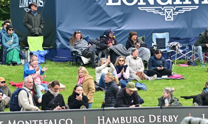 GER Al Shira aa Deutsches Spring Dressur Derby Hamburg 14 05 2026, GER Al Shira aa Deutsches Spring Dressur Derby Hamburg, Preis der Deutschen Vermögensberatung AG Championat von Hamburg, Al Shira aa CSI5 Tour im Bild Feature spectators again in better weather nordphotoxGmbH xWitke nph00002