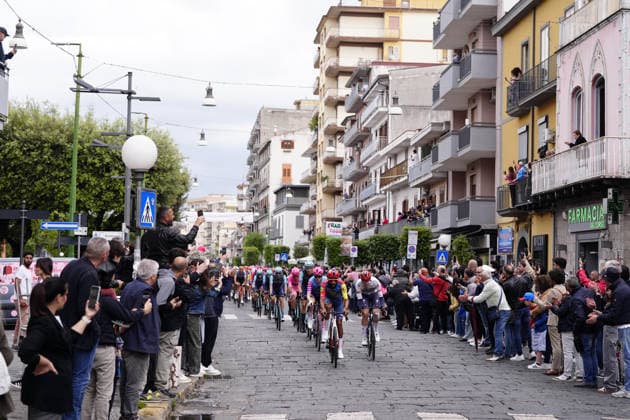The pack rides during Stage 6 of the Giro d™Italia, from Paestum to Naples, Italy, Thursday, May 14, 2026.  Copyright: xFabioxFerrarix xLaPressex