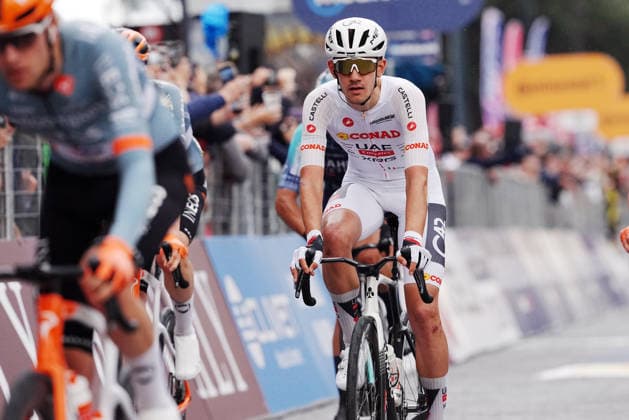 Spain™s Igor Arrieta Lizarraga of UAE Team Emirates XRG. White jersey on the finish line during Stage 6 of the Giro d™Italia, from Paestum to Naples, Italy, Thursday, May 14, 2026.  Copyright: xGianxMattiaxD Albertox xLaPressex