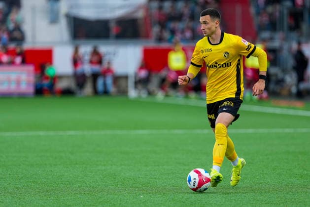 Switzerland Brack Super League 2025 26, FC Thun vs BSC Young Boys Stockhorn Arena, Thun Stefan Bukinac 33 YB Thun Stockhorn Arena Bern Switzerland Copyright: xKjetilxWaberx