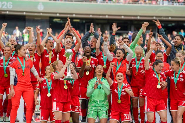Germany Football DFB Cup Women 2025 2026, Final VfL Wolfsburg vs Bayern Munich RheinEnergieStadion Cologne Joy, Emotions, Cheers Team Photo, Totale Bayern Munich Cologne Copyright: xAymanxAlahmedx
