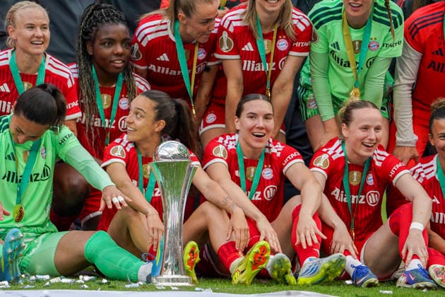 Germany Football DFB Cup Women 2025 2026, Final VfL Wolfsburg vs Bayern Munich RheinEnergieStadion Cologne Joy, Emotions, Cheers Team Photo, Totale Bayern Munich Cologne Copyright: xAymanxAlahmedx