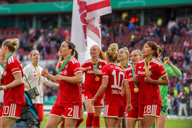 Germany Football DFB Cup Women 2025 2026, Final VfL Wolfsburg vs Bayern Munich RheinEnergieStadion Cologne Joy, Emotions, Cheers Team Photo, Totale Bayern Munich Cologne Copyright: xAymanxAlahmedx