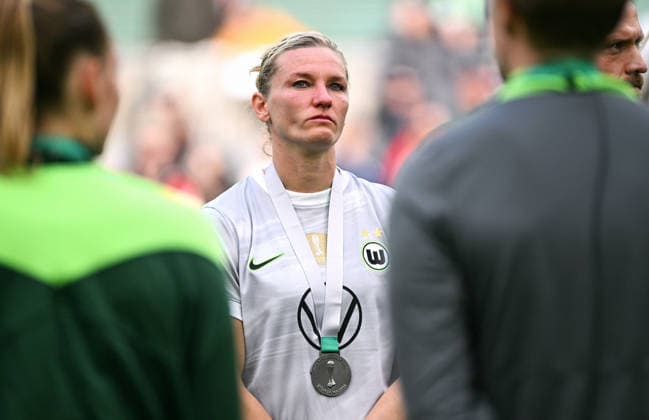 Football, Germany, Women, Season 2025 2026, DFB Cup Final, Rhein Energie Stadium Cologne, VfL Wolfsburg FC Bayern Munich 0 4 Alexandra Popp WOL Disappointment, frustration, action