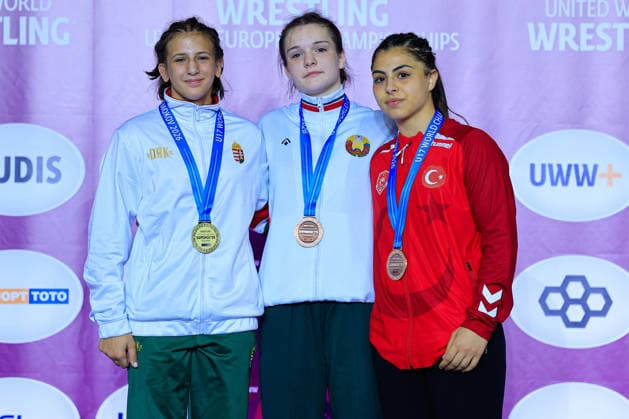 U17 Wrestling European Championships Podium 57kg WW Gold Janka Sillei HUN , Bronze Marharyta Danilevich BLR , Delal Kadir TUR Copyright: xKostadinxAndonov xUnitedxWorldxWrestlingx Kostadin Andonov United World Wrestling
