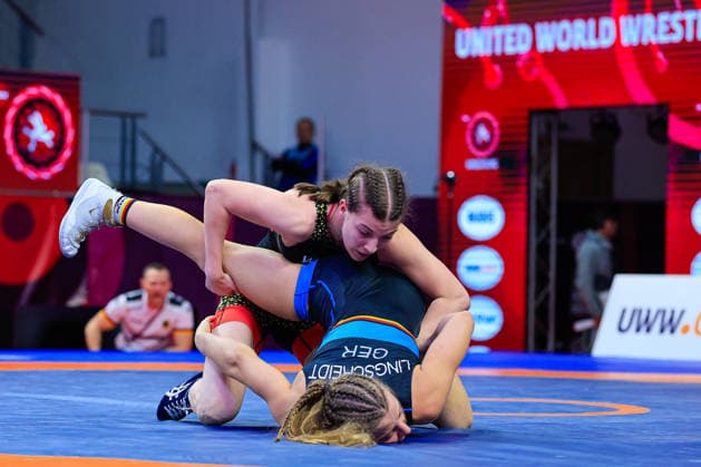 U17 Wrestling European Championships 43kg WW Rusalina Andriana Portaru MDA df Kristin Stefanova Iliyna BUL Copyright: xKostadinxAndonov xUnitedxWorldxWrestlingx Kostadin Andonov United World Wrestling