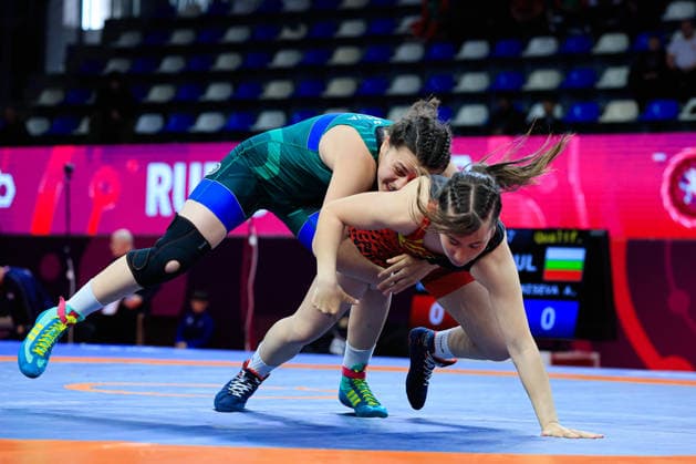 U17 Wrestling European Championships 61kg WW Andrea Niseva BUL df Tea Doneva MKD Copyright: xKostadinxAndonov xUnitedxWorldxWrestlingx Kostadin Andonov United World Wrestling