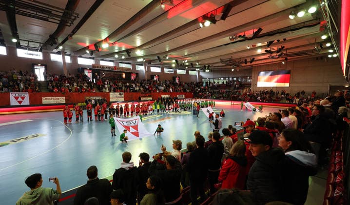 Stuttgart , Futsal Bundesliga Final German Championship Game 2 , TSV Weilimdorf vs HOT 05 Futsal , Overview Scharrena during the anthem