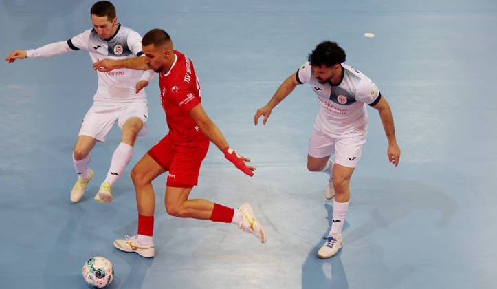 Stuttgart , Futsal Bundesliga Final German Championship Game 2 , TSV Weilimdorf vs HOT 05 Futsal , from left Taras Onufrak Got 7 Amer Dzindic Weil Gian Carlo Sammut Weil