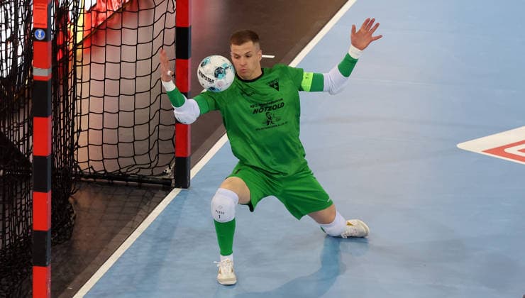 Stuttgart , Futsal Bundesliga Final German Championship Game 2 , TSV Weilimdorf vs HOT 05 Futsal , Philipp Pless Weil