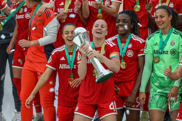 GER, Cologne, Vfl Wolfsburg vs FC Bayern Munich, DFB Cup Women, Football, DFB, Season 2025 2026, Rhein Energie Stadion, Final in picture v l DFB DFL REGULATIONS PROHIBIT ANY USE OF PHOTOGRAPHS AS IMAGE SEQUENCES AND OR QUASI VIDEO, 14 05 2026 Copyright: HMBxMedia HendrikxHamelau