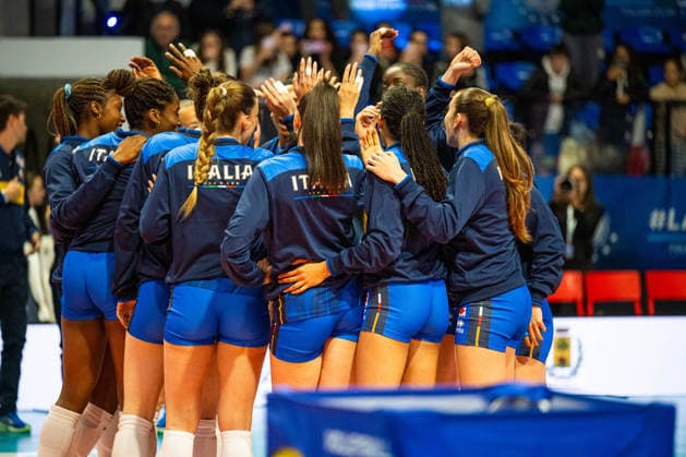 IPA84692175 - Italian Team entering the arena - BPER Test Match - Italy Women vs France Women. Biella Forum in Biella, Italy on May 14, 2026.  Copyright: xRiccardoxSpadettoxDexPaulis IPAxSportx xx 84692175