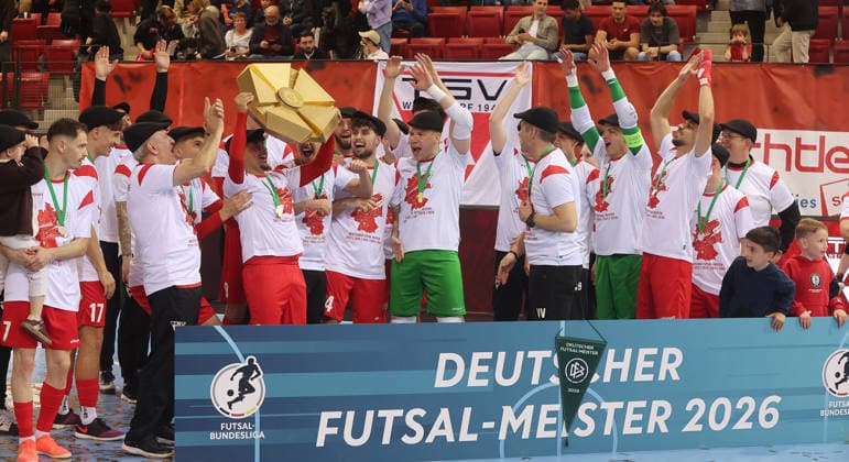 Stuttgart , Futsal Bundesliga Final German Championship Game 2 , TSV Weilimdorf vs HOT 05 Futsal , Jubel Weilimdorf
