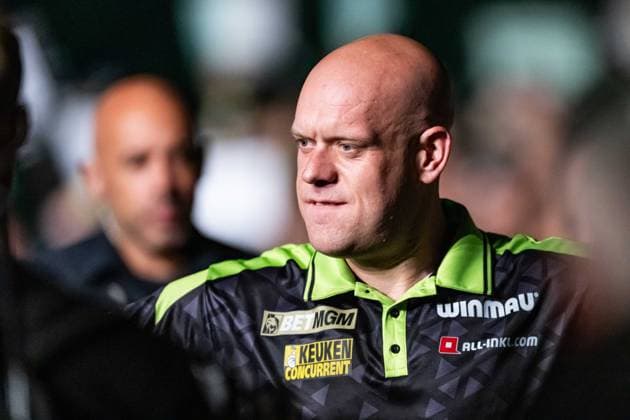 RECORD DATE NOT STATED 14th May 2026, Utilita Arena, Birmingham, Midlands, England; 2026 PDC Bet MGM Premier League Darts Night Fourteen; Michael van Gerwen greets the fans before his quarter final match against Gerwyn Price GodfreyxPitt