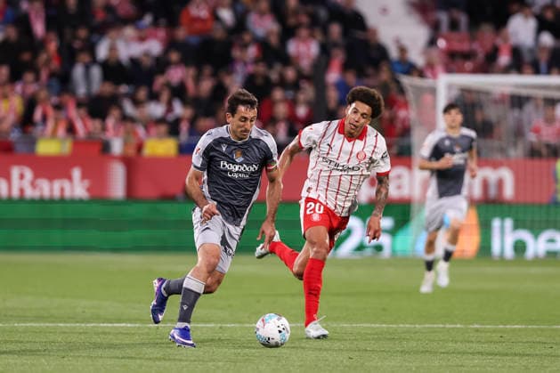 May 14, 2026, Girona, Girona, SPAIN: Mikel Oyarzabal of Real Sociedad and Axel Witsel of Girona FC in action during the Spanish league, LaLiga EA Sports, football match played between Girona FC and Real Sociedad at Montilivi stadium on May 14, 2026 in Girona, Spain. Girona FC V Real Sociedad - LaLiga EA Sports  - ZUMAa181 20260514_zaa_a181_071 Copyright: xJavierxBorregox