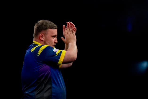 2026 BetMGM Premier League Darts, Night 15, Birmingham Luke Littler applauds the fans during the 2026 BetMGM Premier League Darts, Night 15 at the Utilita Arena, Birmingham, England on 14 May 2026 Credit: Alex Young Every Second Media Editorial use only. All images are copyright Every Second Media Limited. No images may be reproduced without prior permission. Copyright: xIMAGO EveryxSecondxMediax ESM-1992-0032 AlexxYoungx xEveryxSecondxMediax